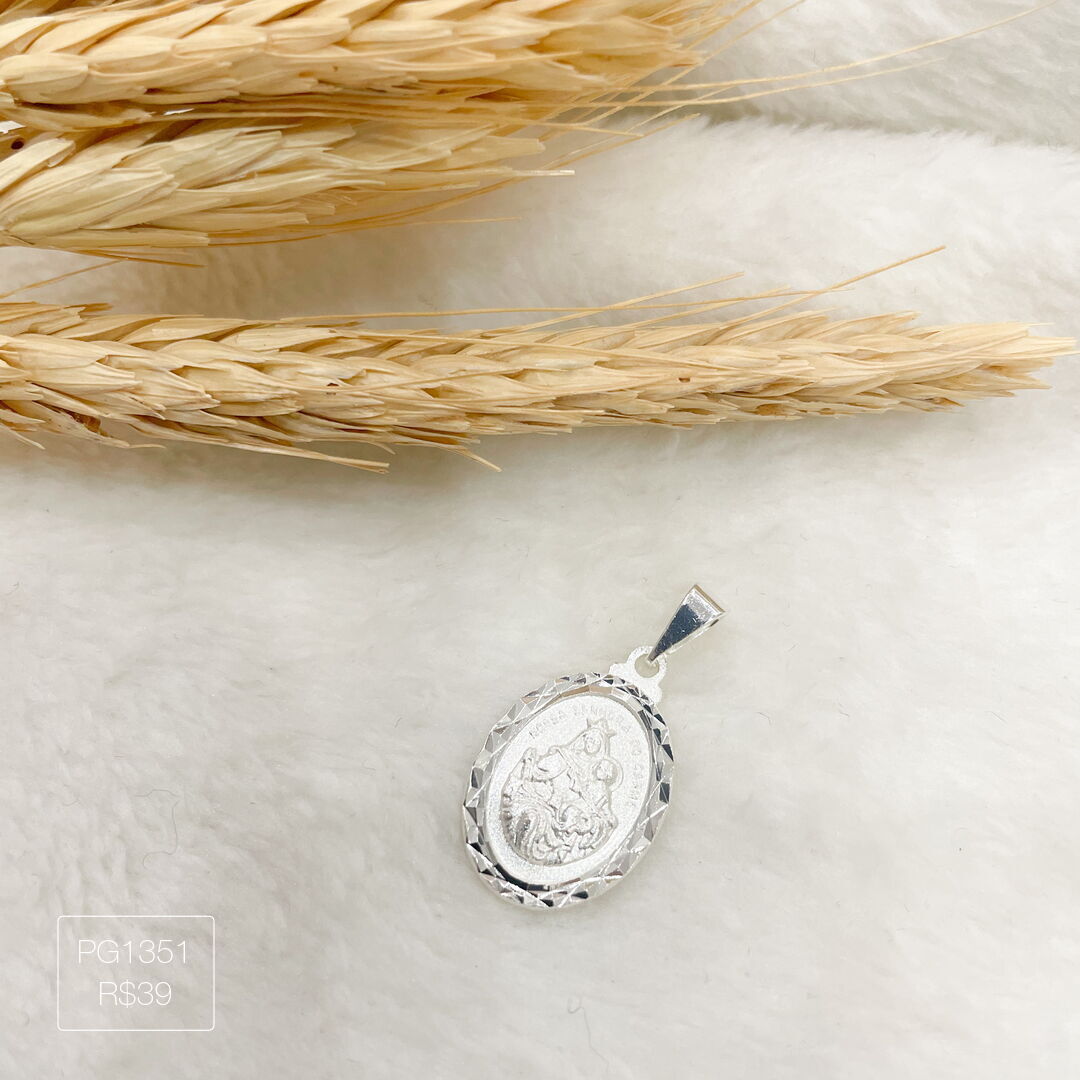 Pingente N. Senhora do Carmo Oval Diamantado Liso Prateado